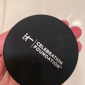 IT Celebration Foundation — medium shade